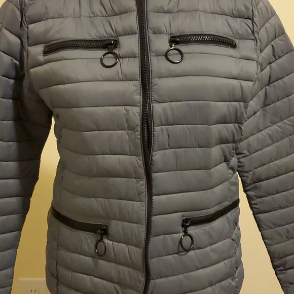 Me Jane - Picture 2 of 5